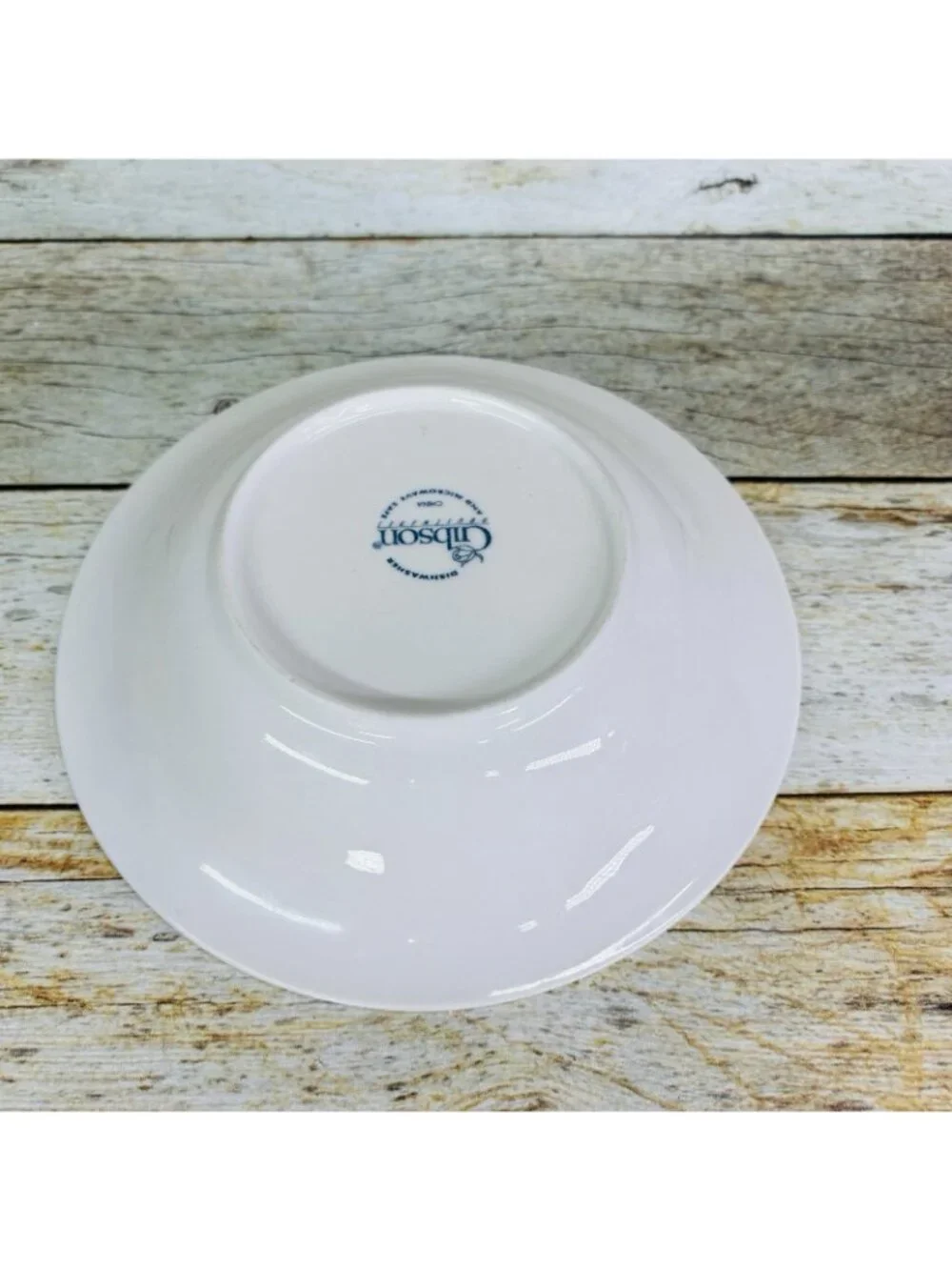 Gibson FRUIT Embossed Fruit Leaves White Shades Rim Coupe Soup Bowls Set of 4